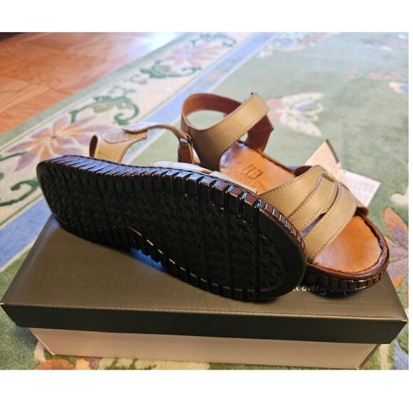 Women's Leather Sandal, Spring Step Nochella Olive Green, Size 36 (US 6) - Picture 6 of 9